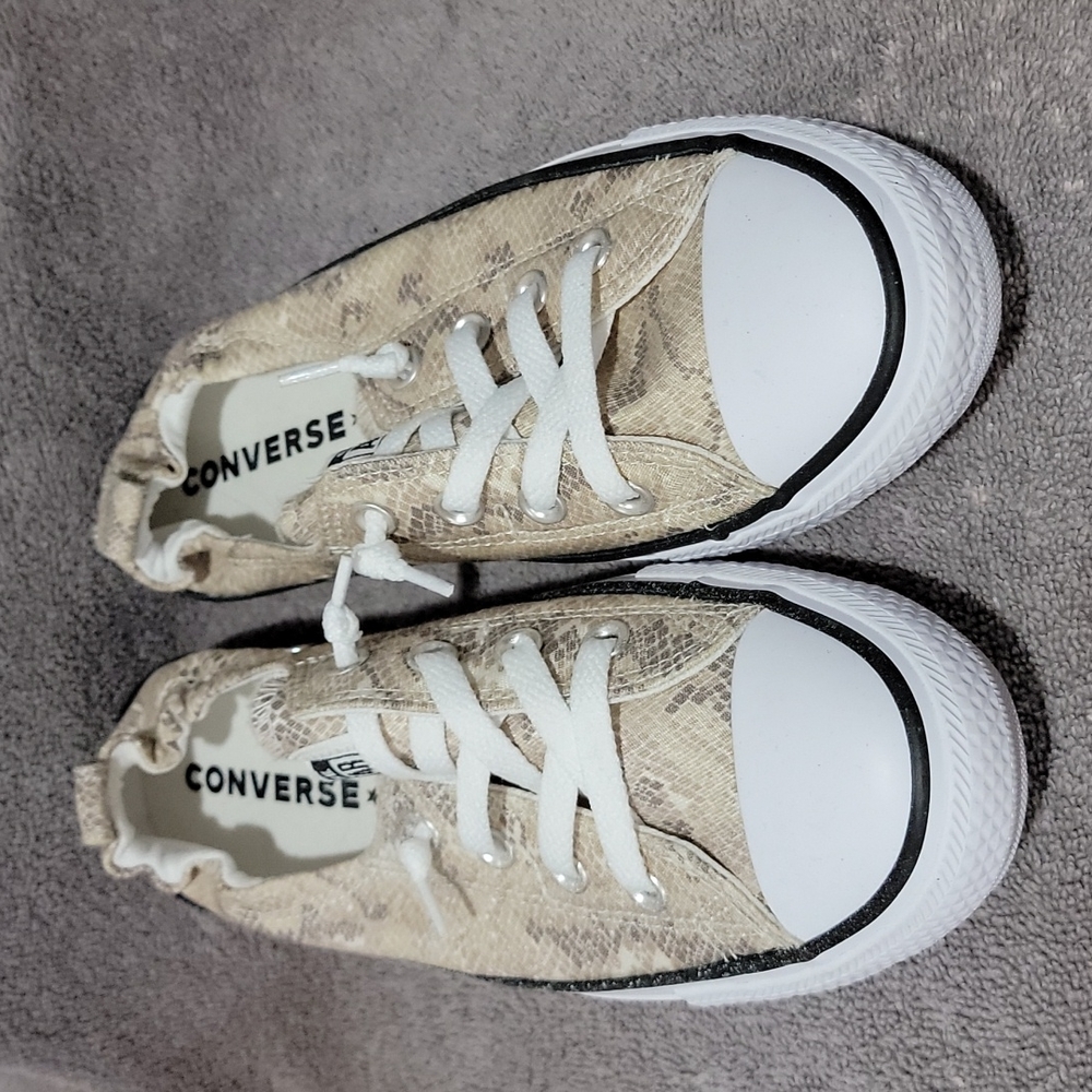New Converse slip on sz 9
